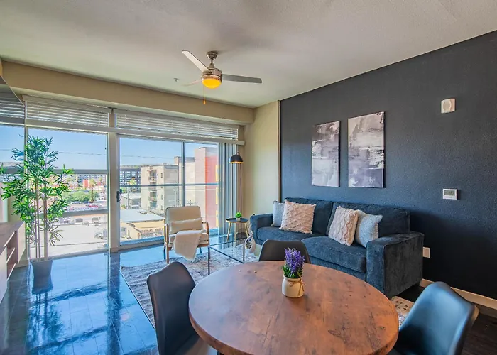 Stylish Near Roosevelt Row & Asu W Parking *