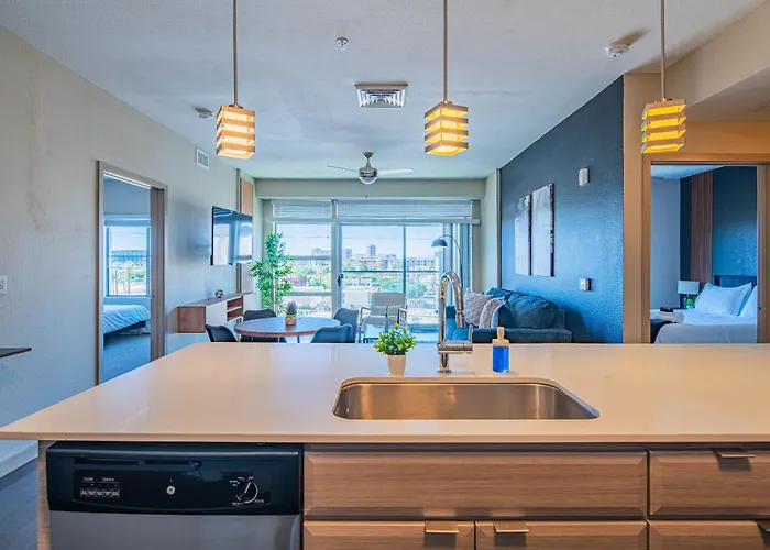 Stylish Near Roosevelt Row & Asu W Parking